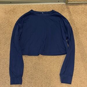 Navy Blue Size 4 Lululemon cropped long sleeve top!